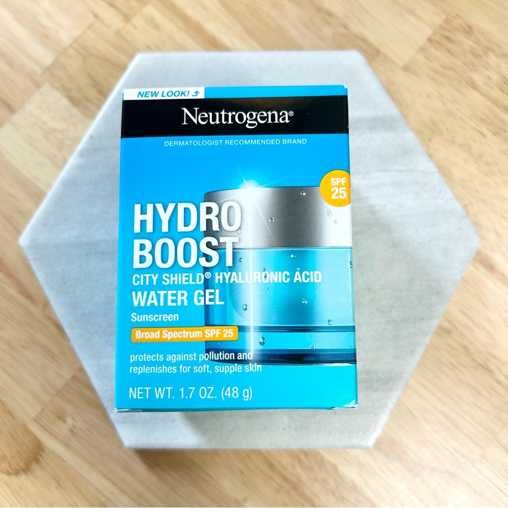 FREE W/$150 PURCH! 💦 Neutrogena Hydro Boost Hylauronic Acid Water Gel SPF 25